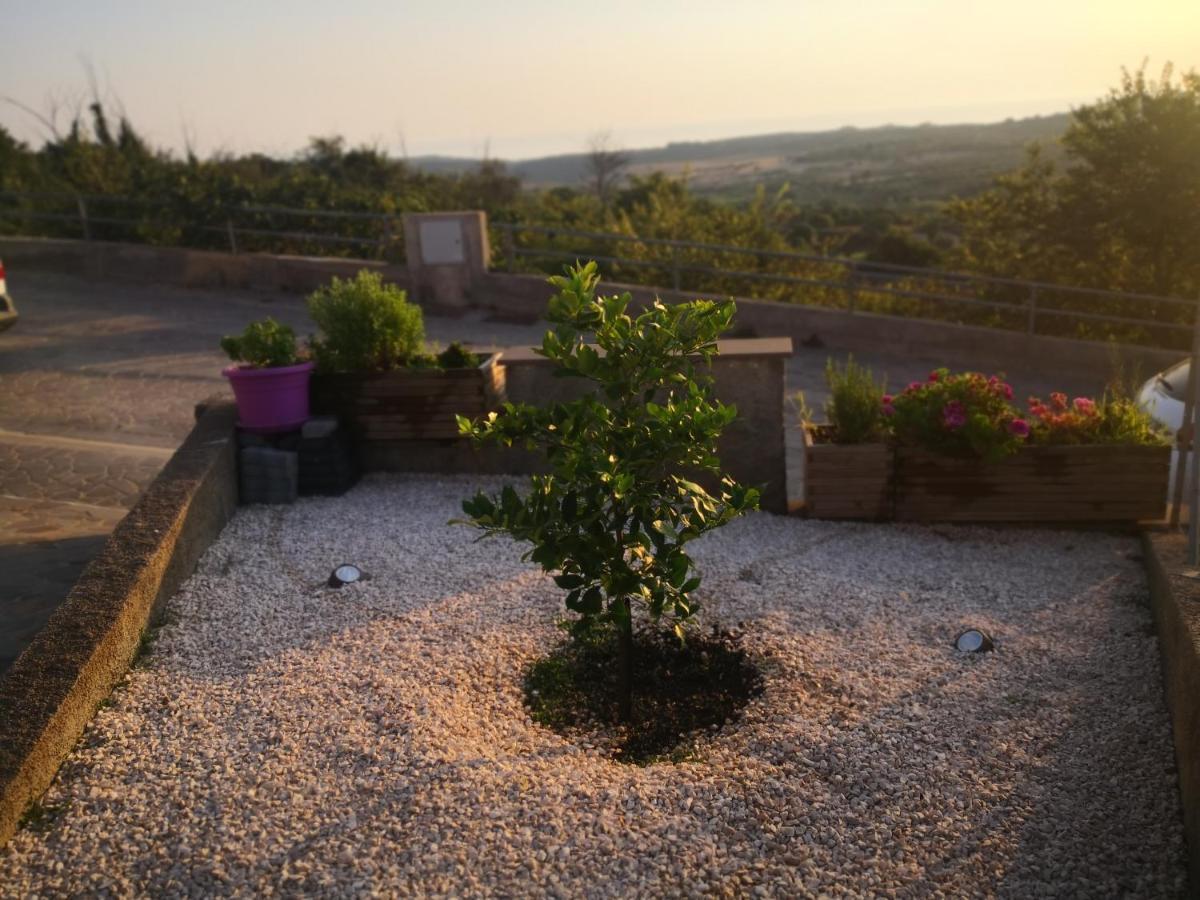 Appartamento Belvedere Sassos Tresnuraghes Exterior photo